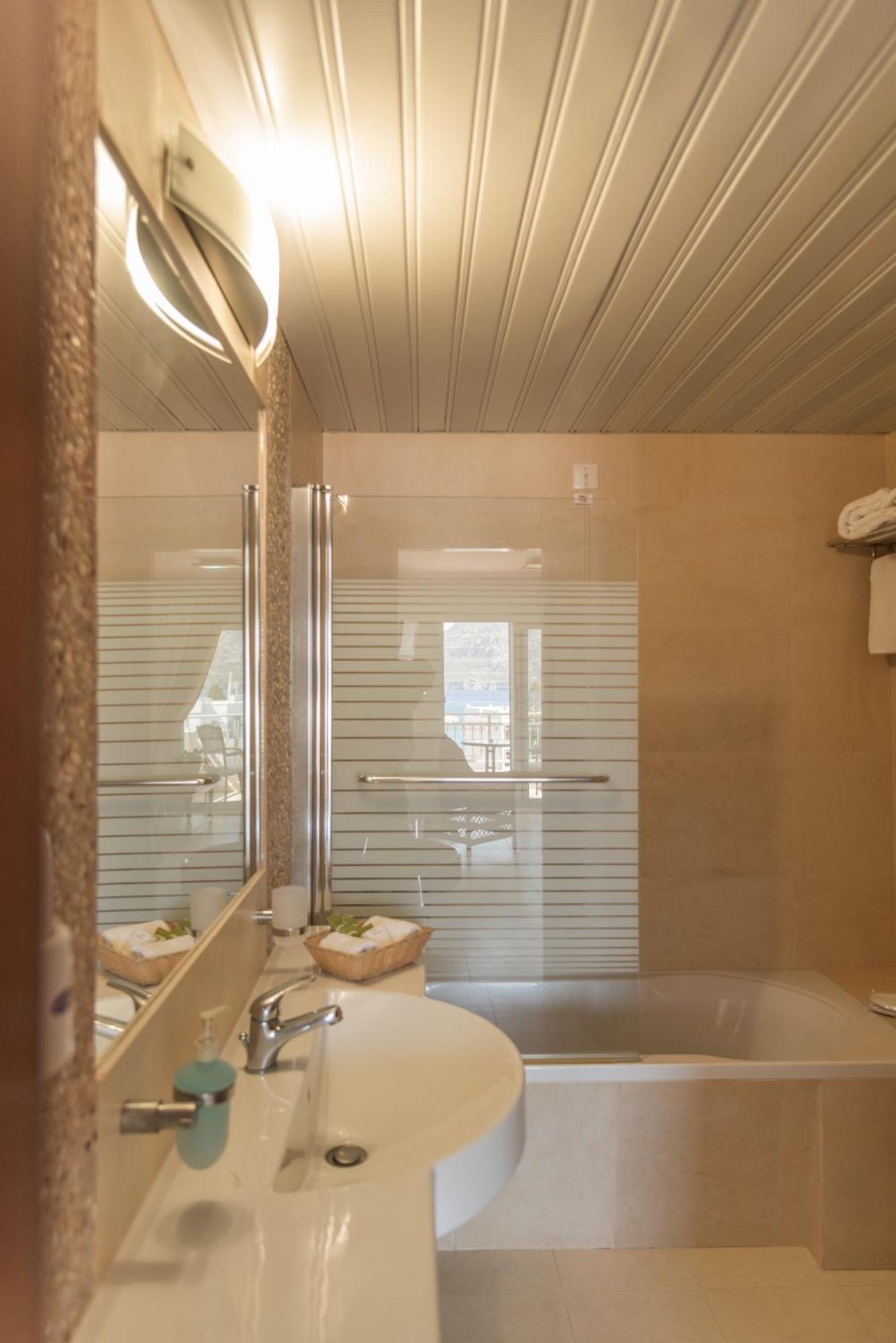 Hotel Astron Princess Карпатос Екстериор снимка