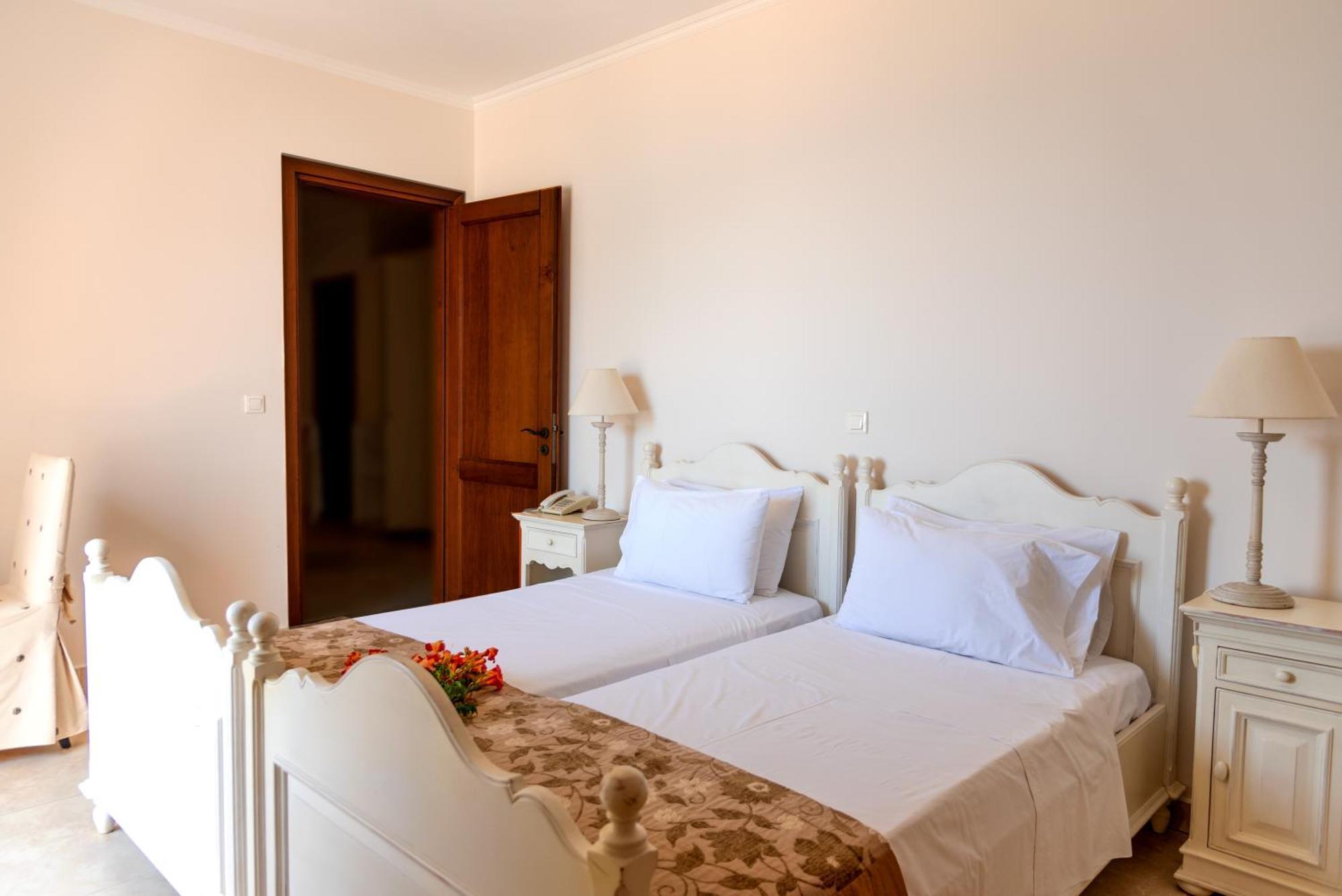Hotel Astron Princess Карпатос Екстериор снимка